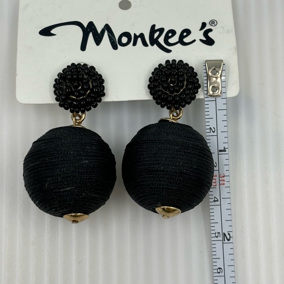 NWT Monkee’s Black Dangle Circle and Ball Earrings - Picture 5 of 5